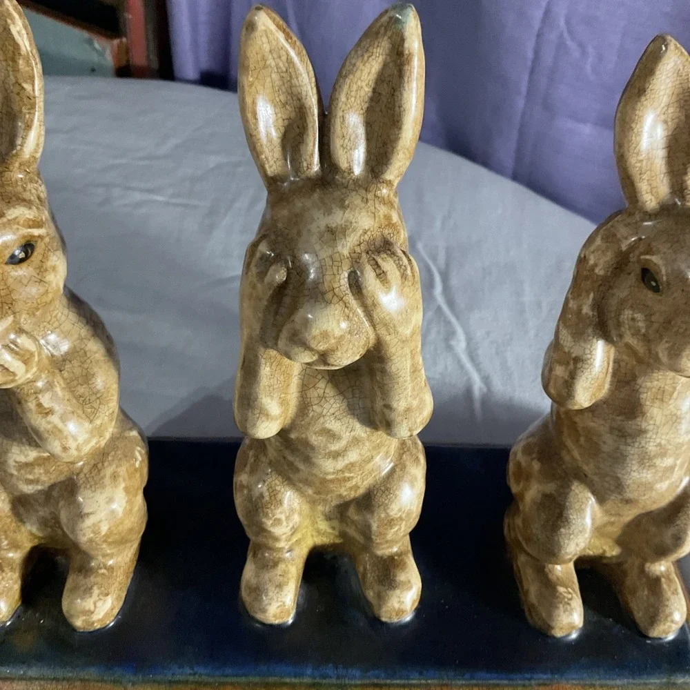 Three Wise Hares Rabbit Statue Bunny Heavy Ceramic Hear Speak See‎ No Evil